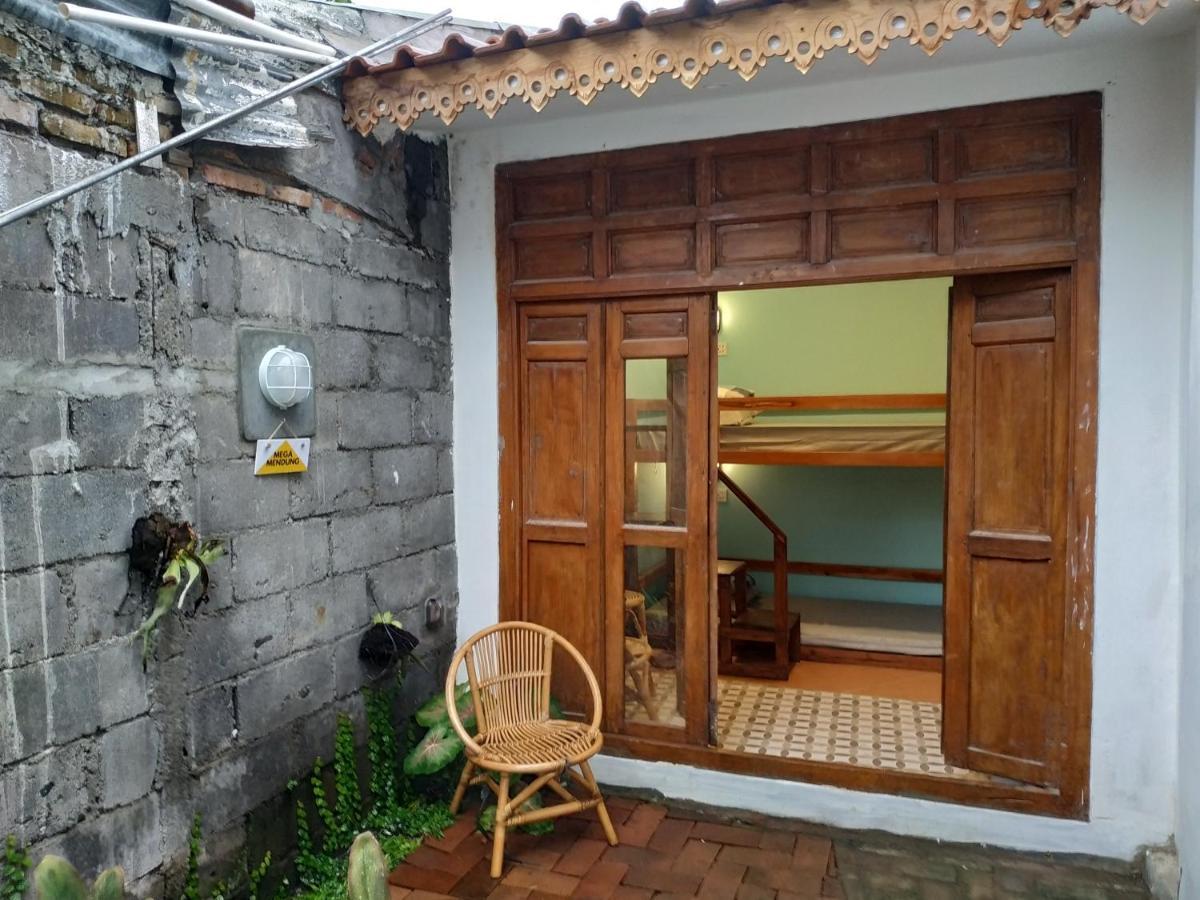 Wonderloft Hostel Jogja Yogyakarta Exterior photo