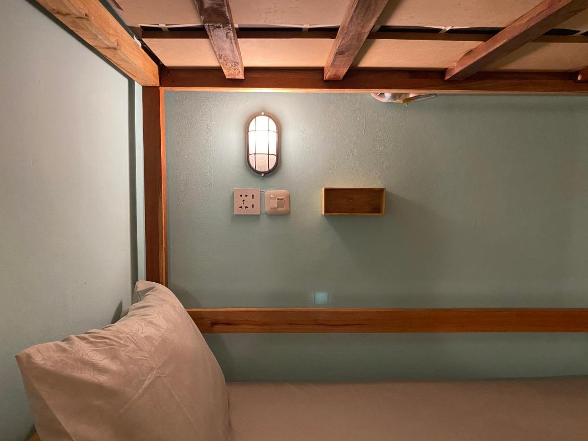 Wonderloft Hostel Jogja Yogyakarta Exterior photo